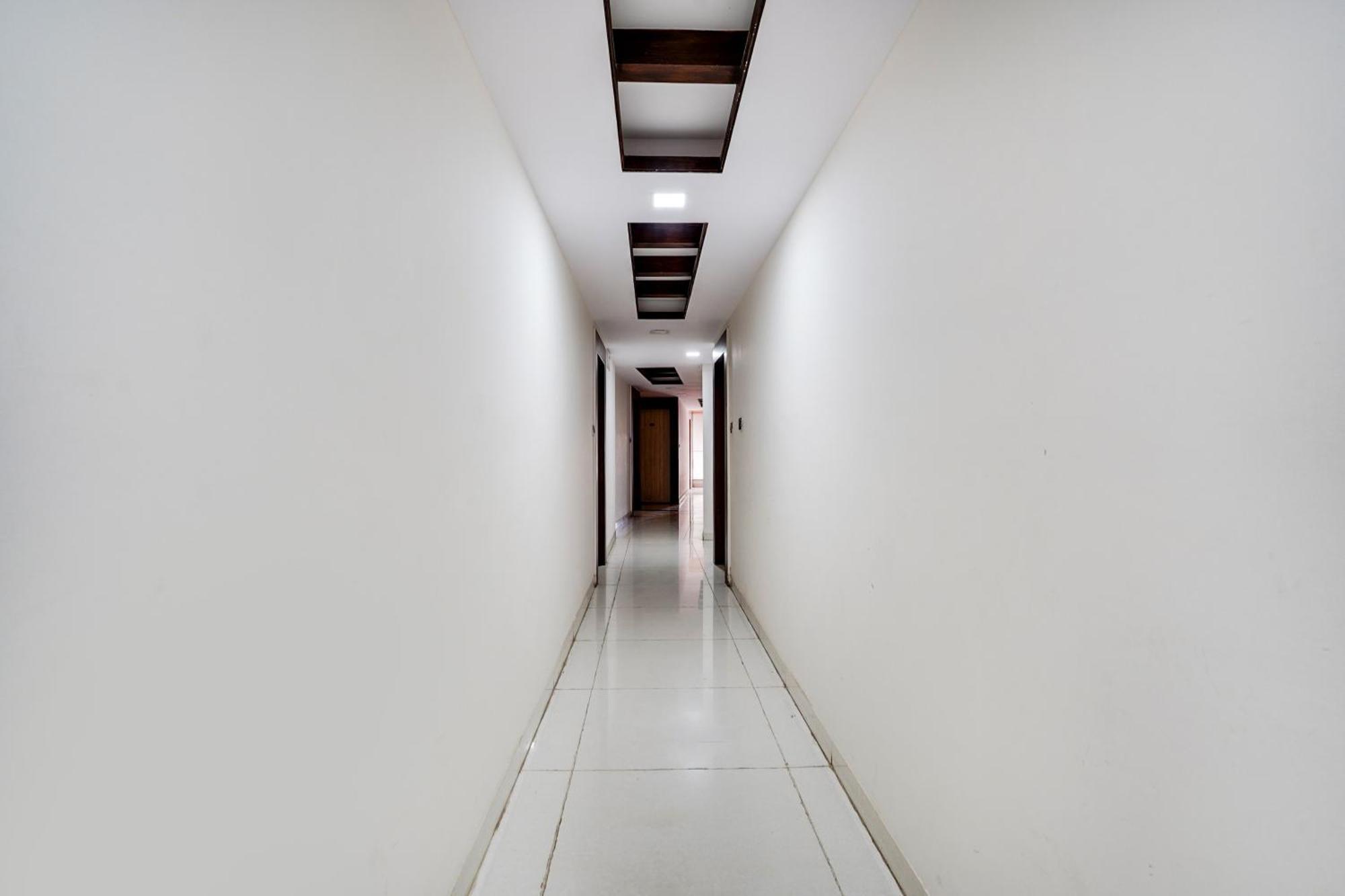 Super Collection O Bangalore Airport Road Yelahanka Exterior photo